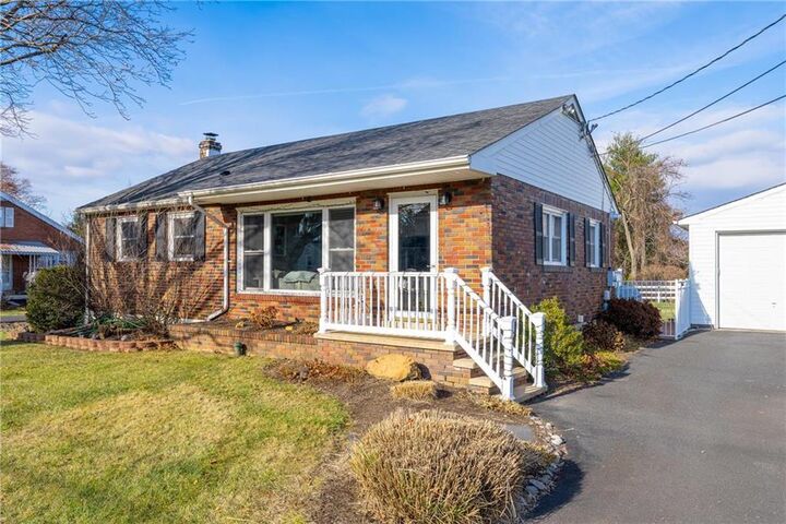3831 East Hopewell Road  Upper Saucon Twp PA 18034 photo