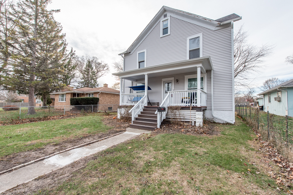 Property Photo:  2806 Elim Avenue  IL 60099 