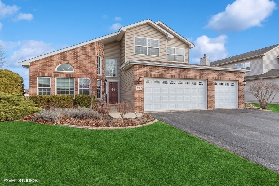Property Photo: 2902 Twin Falls Drive IL 60586