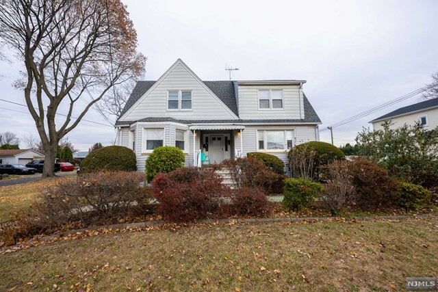 Property Photo:  14 Sargeant Avenue  NJ 07013 