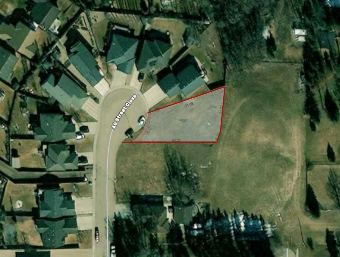 Photo de la propriété: 4027 40 Street Close AB T4J 1A9