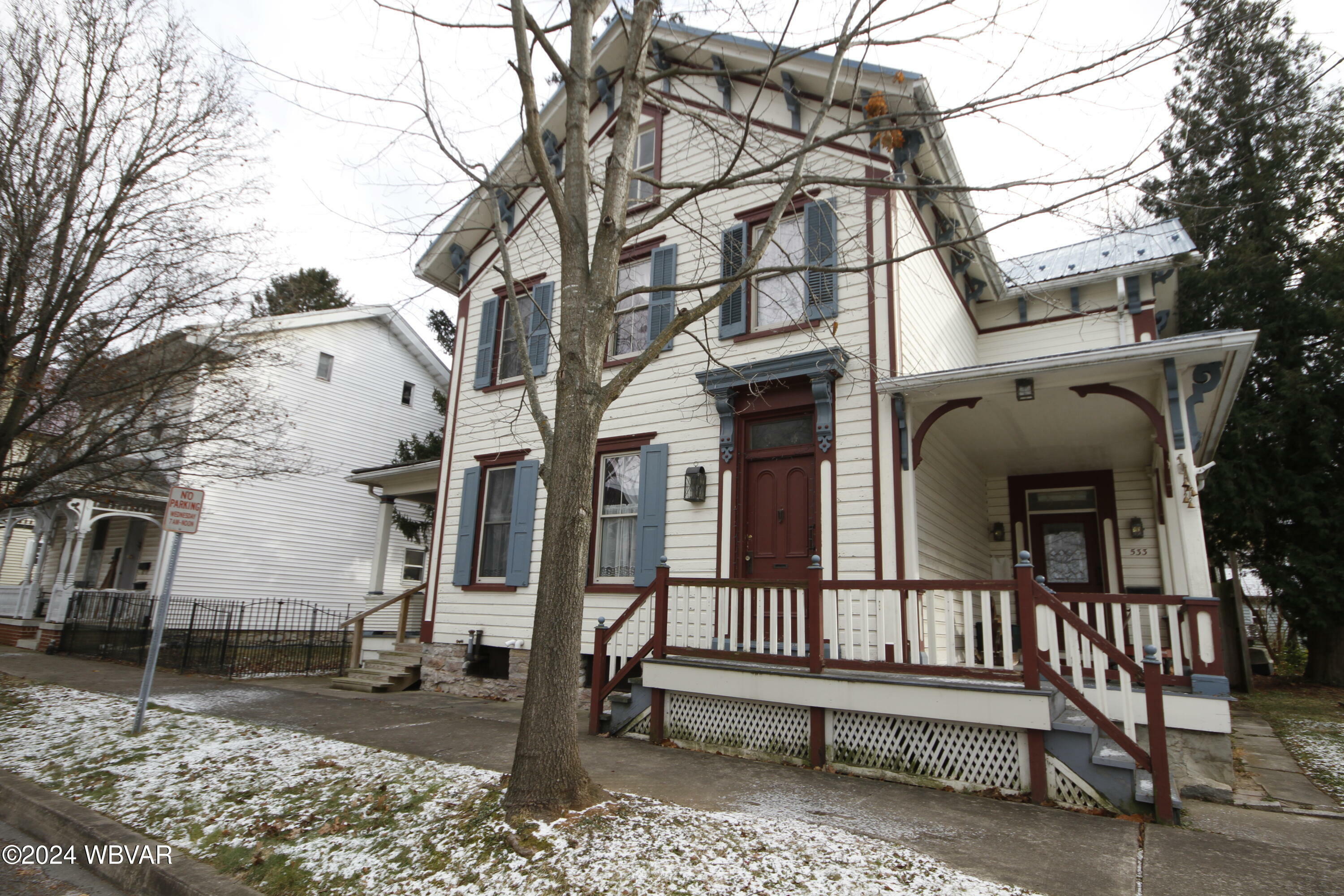 Property Photo:  533 Market Street  PA 17844 