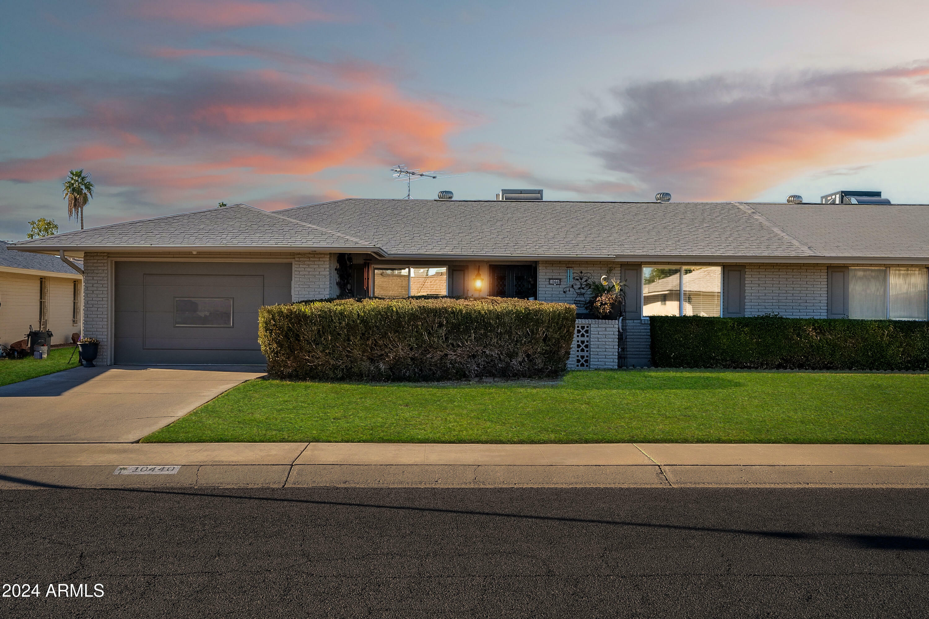 Property Photo:  10440 W Kingswood Circle  AZ 85351 