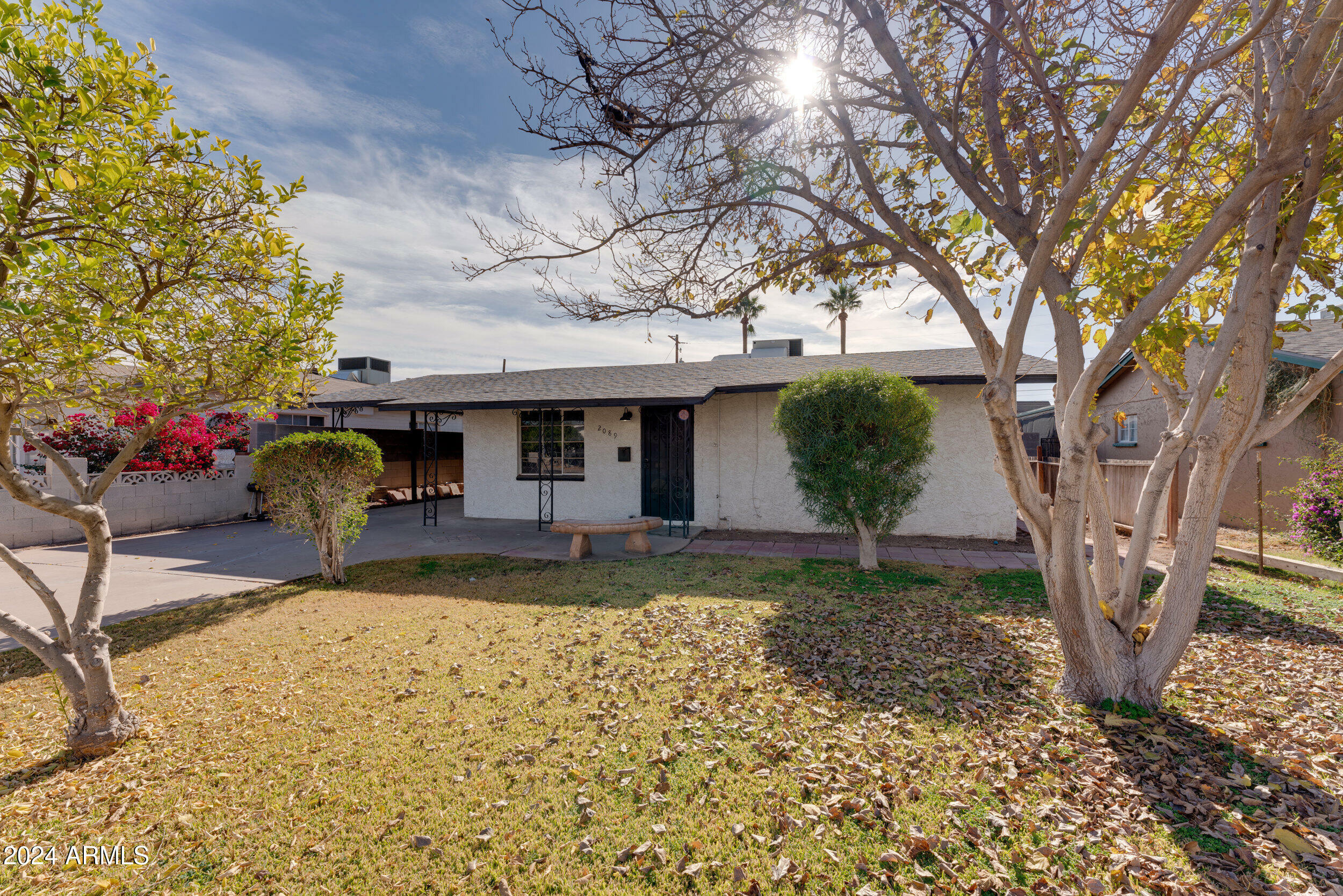 Property Photo:  2089 E Don Carlos Avenue  AZ 85281 