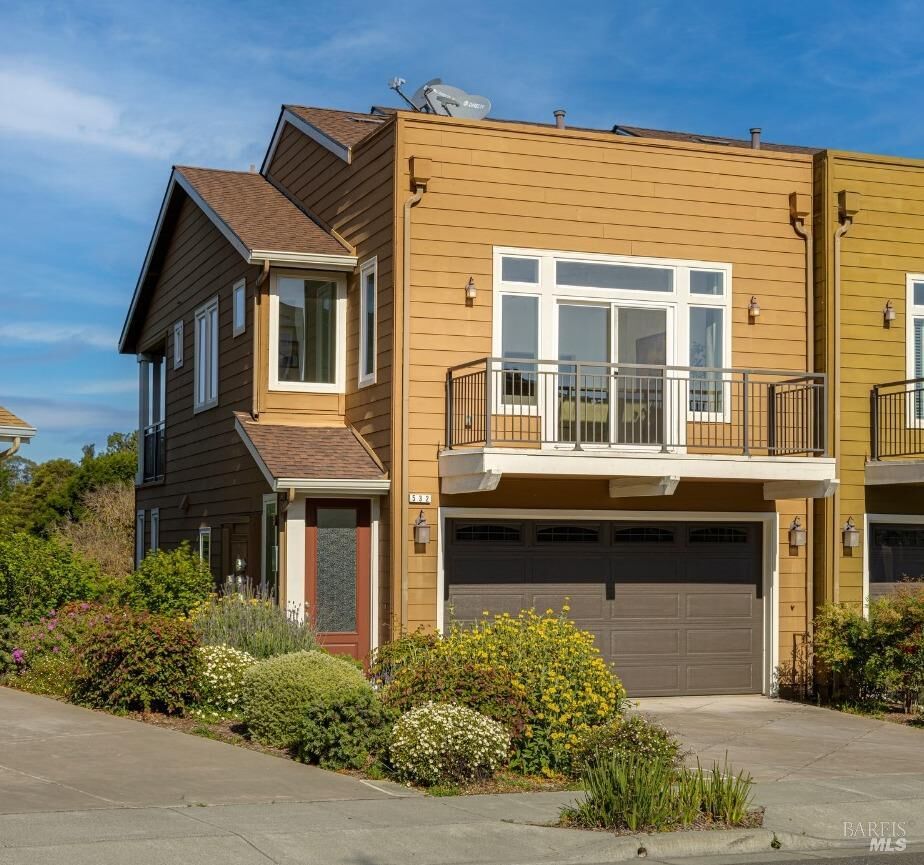 Property Photo:  532 Jade Street  CA 94952 