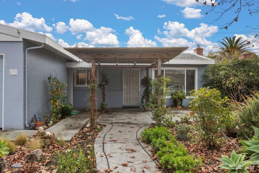 Property Photo:  831 Brentwood Avenue  CA 94591 