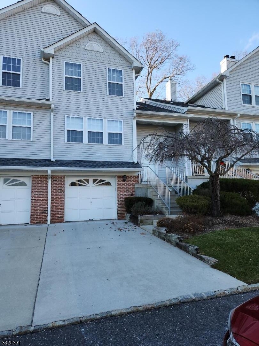 Property Photo:  117 Wingate Dr  NJ 07840 