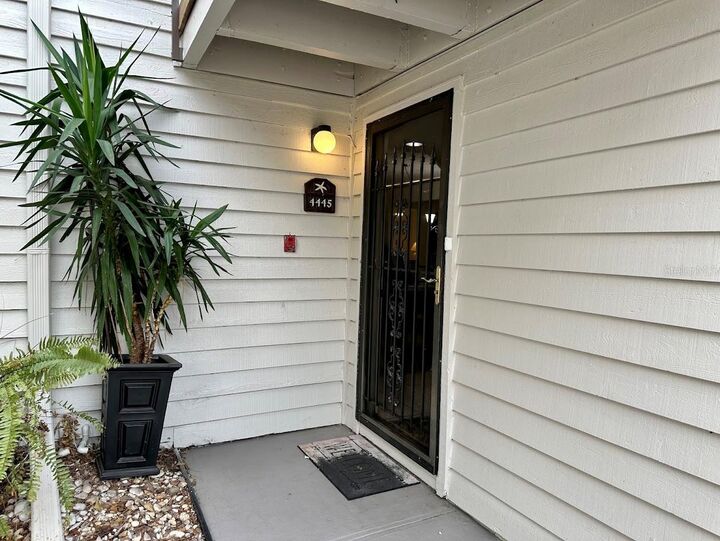 Property Photo: 4445 46th Avenue W FL 34210