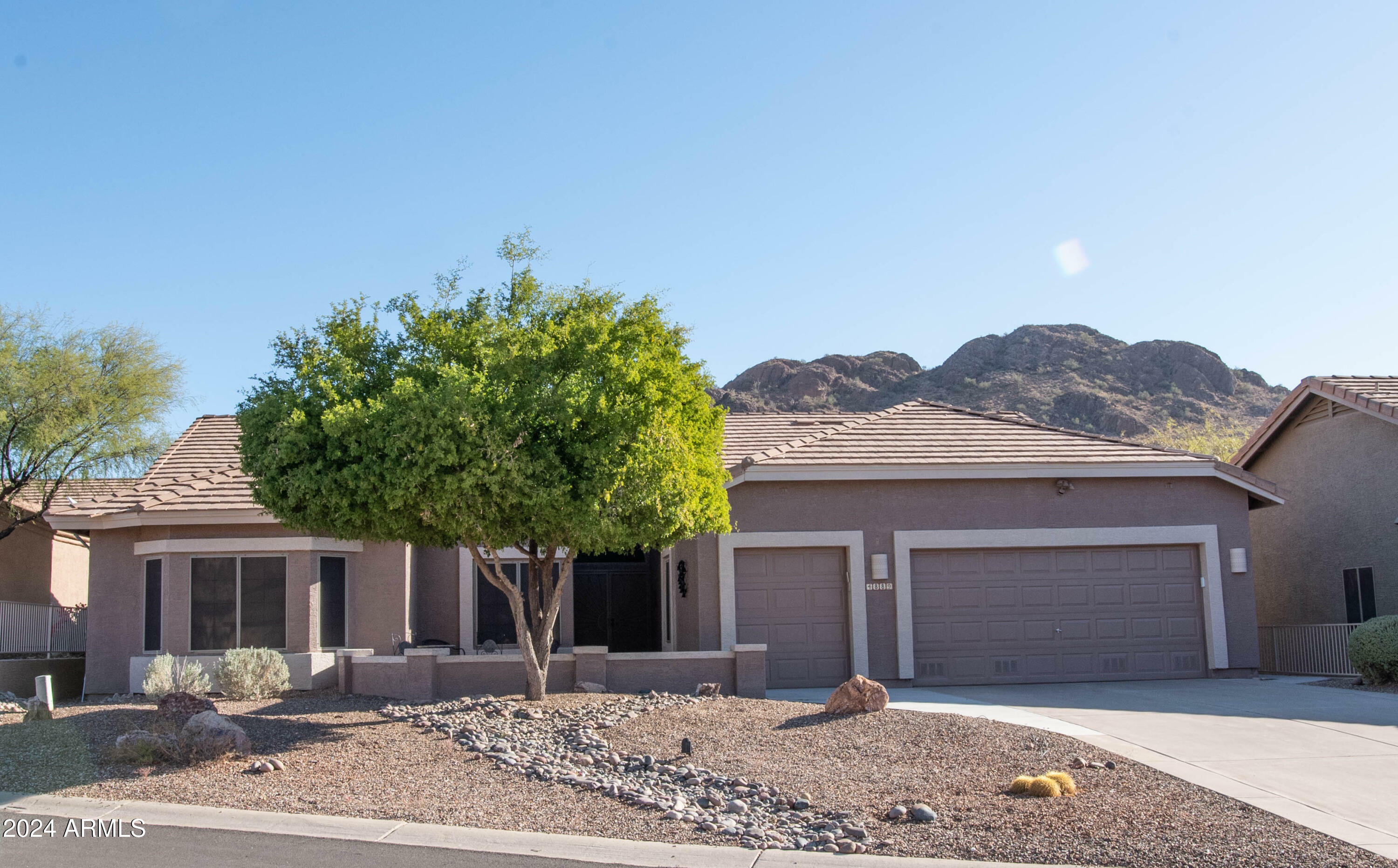 4889 S Nighthawk Drive  Gold Canyon AZ 85118 photo