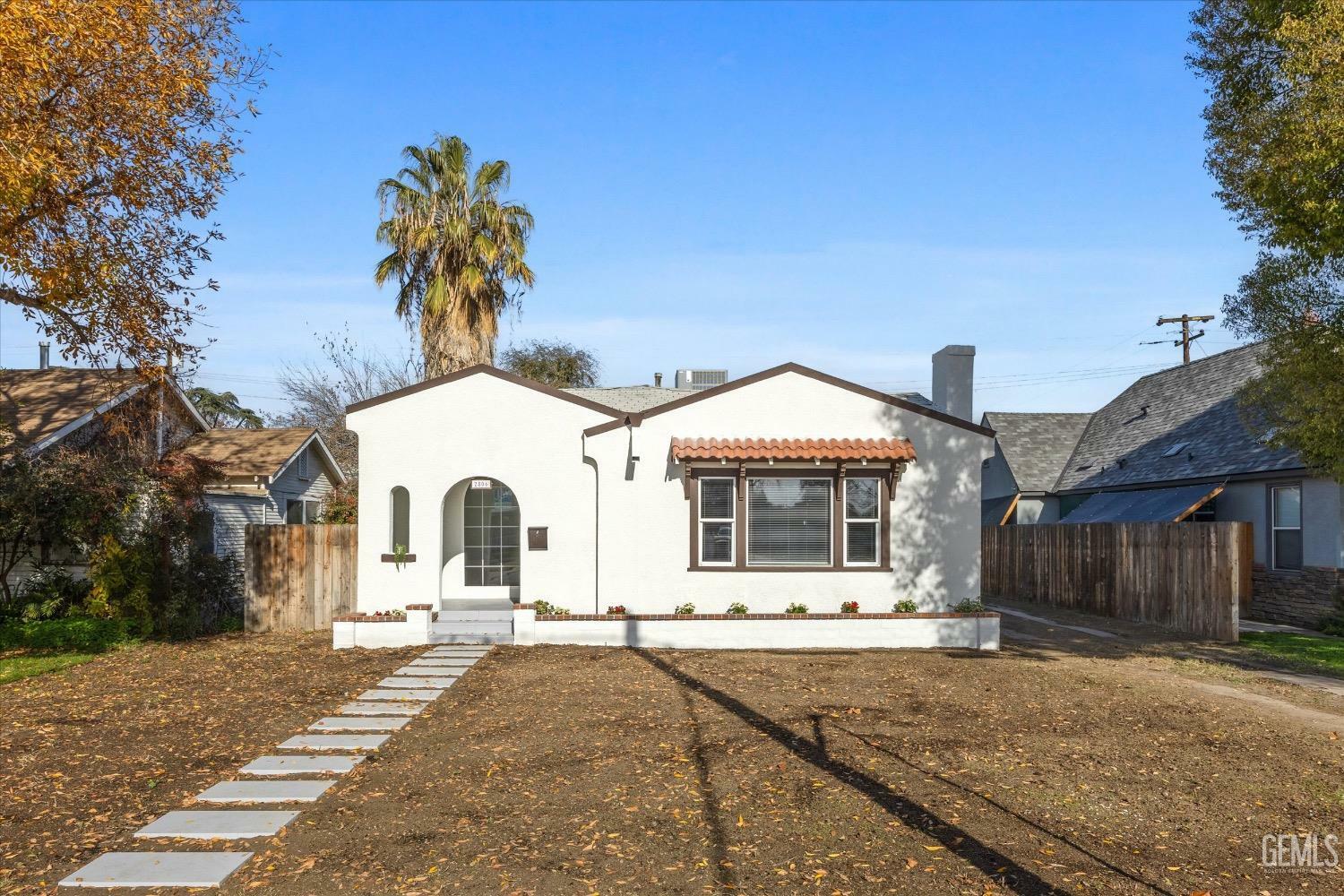 Property Photo:  2806 Chester Lane  CA 93304 