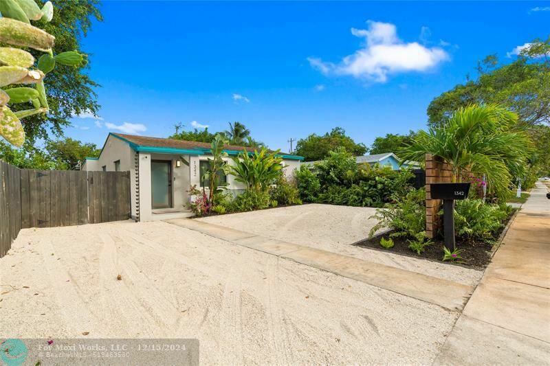 Property Photo:  1342 NW 2nd Ave  FL 33311 