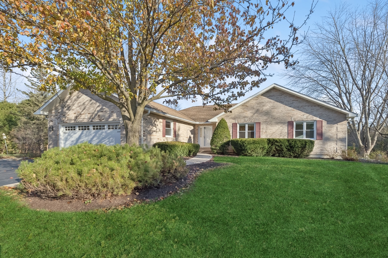 Property Photo:  40651 N Black Oak Avenue  IL 60002 