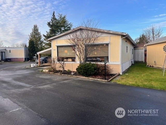 Property Photo:  3206 S 184th Street  WA 98188 