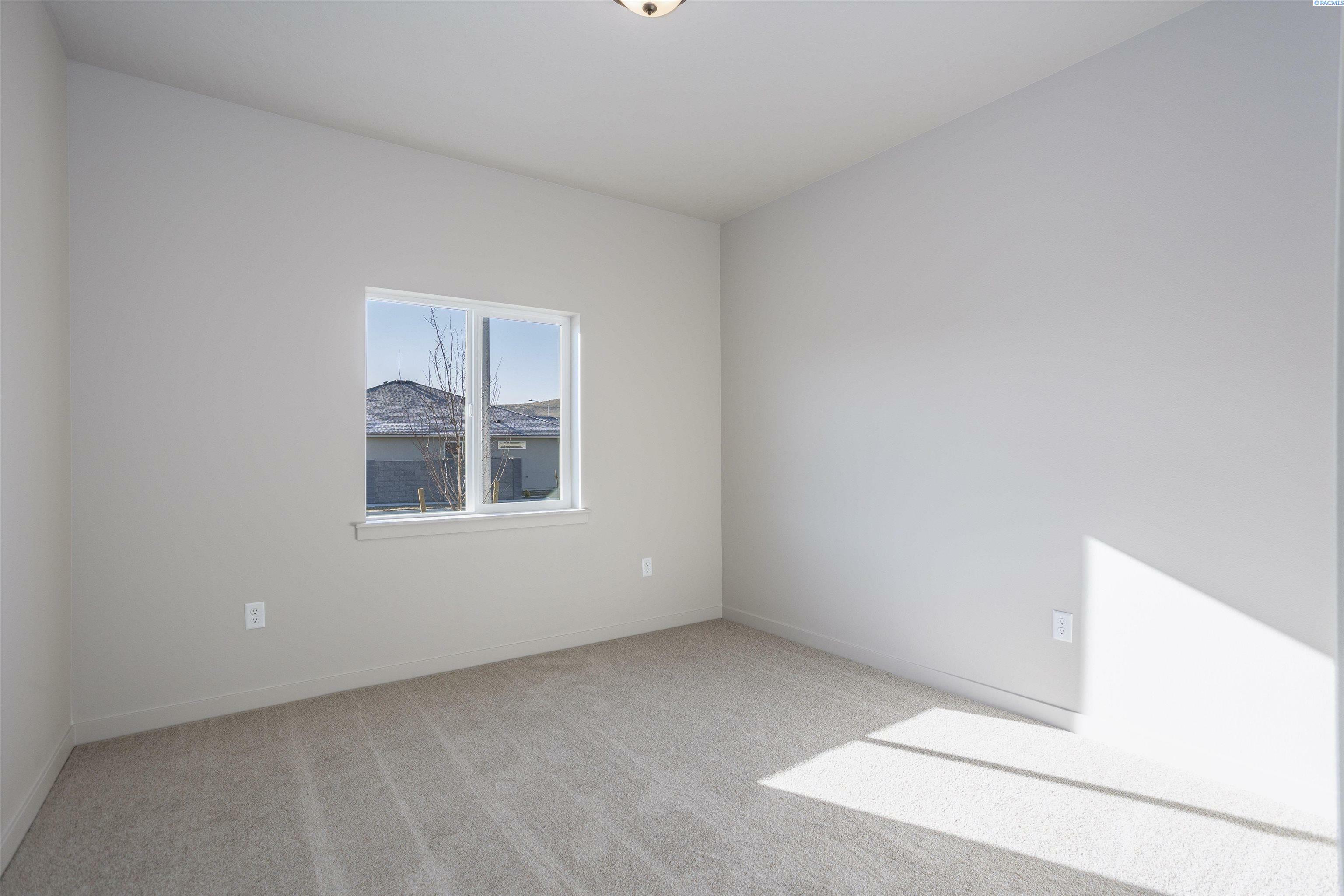 Property Photo:  3664 Morningside Parkway  WA 99352 