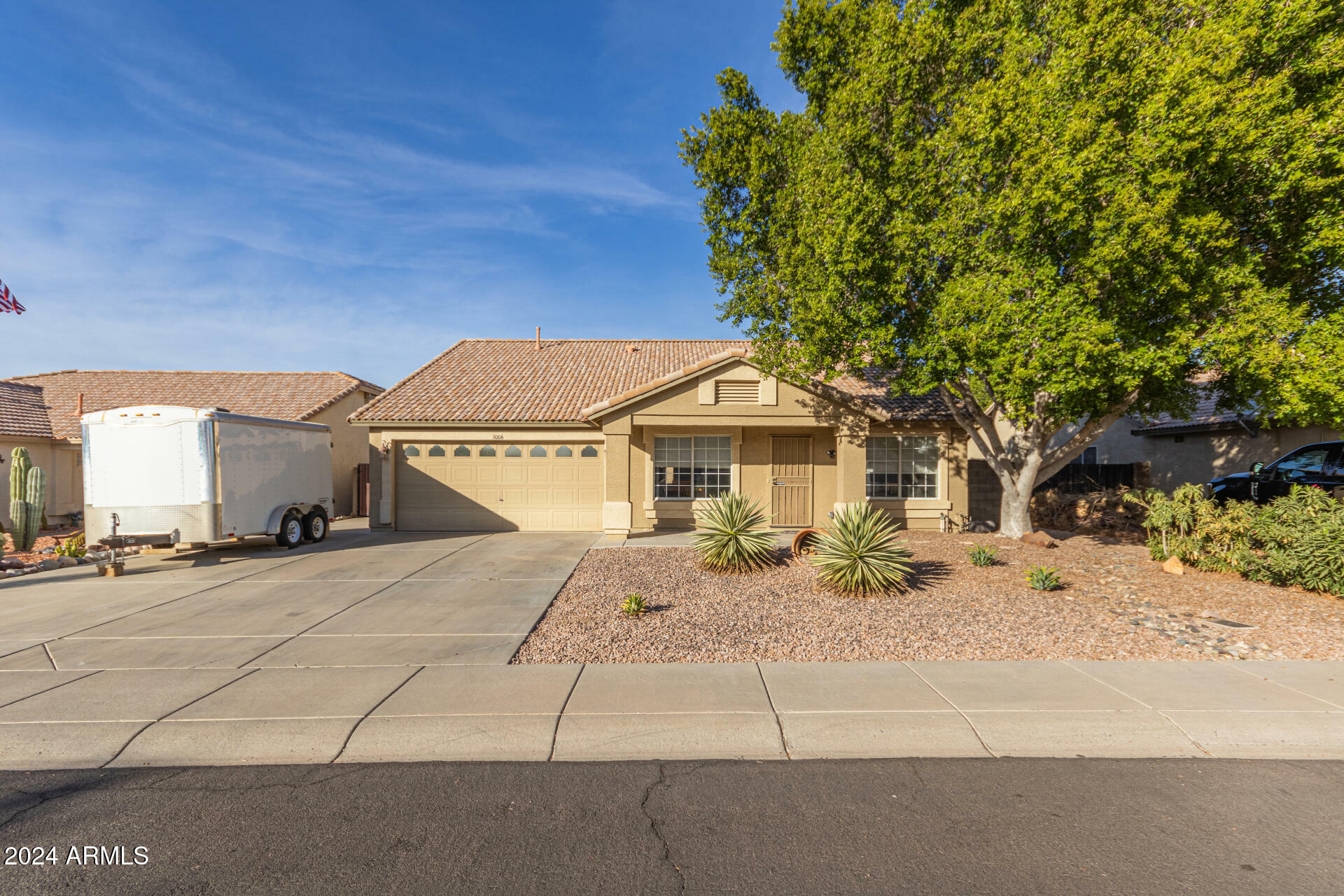 Property Photo:  1006 W 15th Lane  AZ 85120 