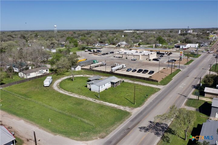 Property Photo: 806 S Esplanade Street TX 77954