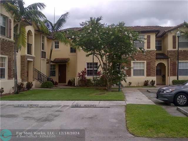 Property Photo: 1555 NE 33 Rd 104 FL 33033