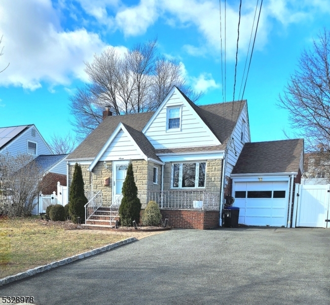 Property Photo:  7 Blue Ridge Rd  NJ 07644 