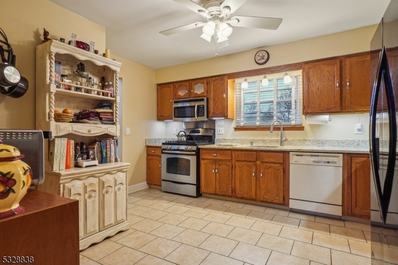 Property Photo:  2810 Kent Pl  NJ 08844 