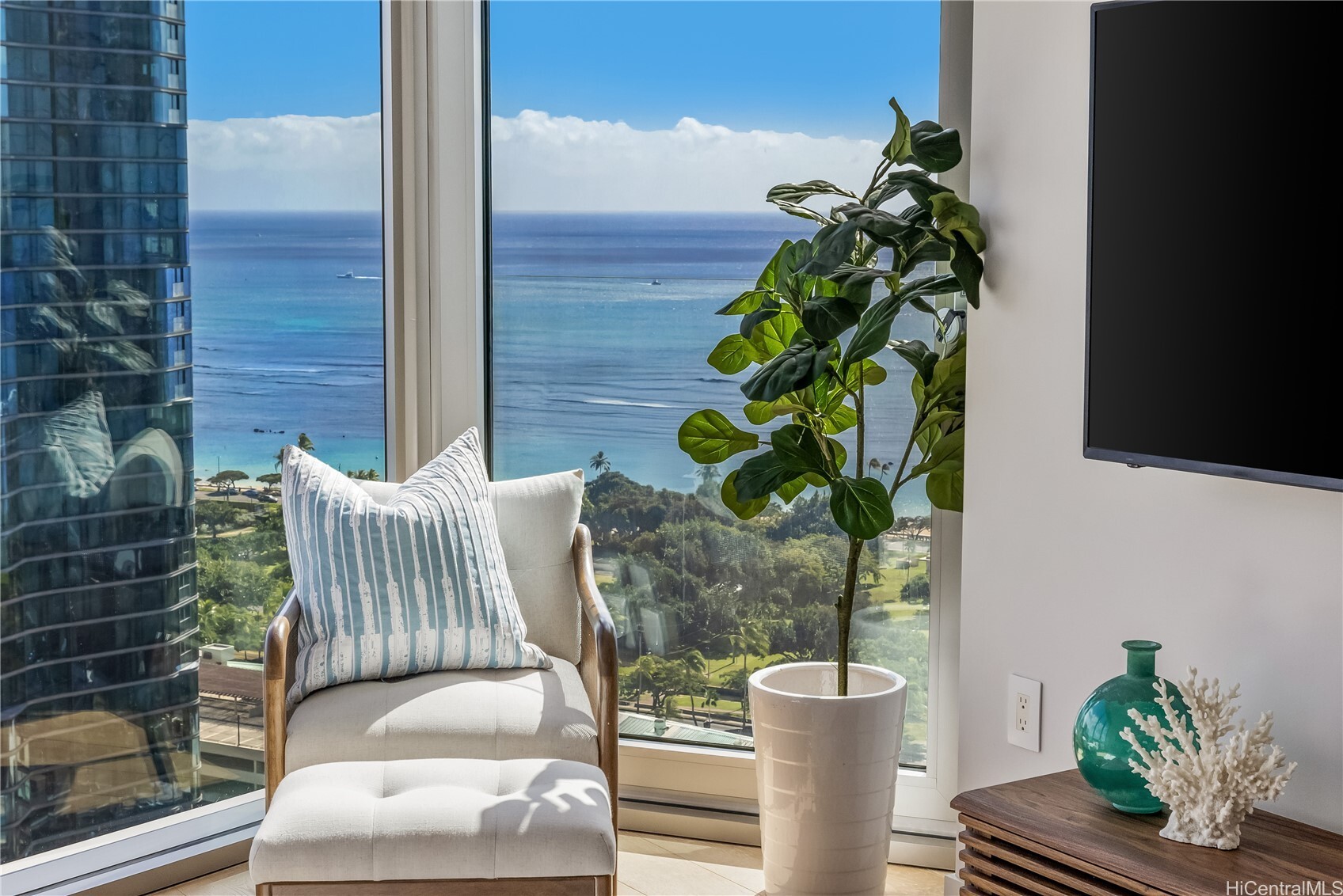 Property Photo: 1001 Queen Street 2602 HI 96814