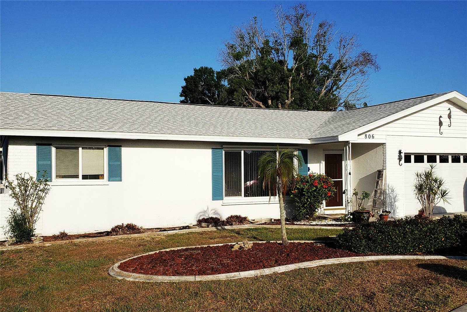 Property Photo:  806 Hickory Lane  FL 34208 