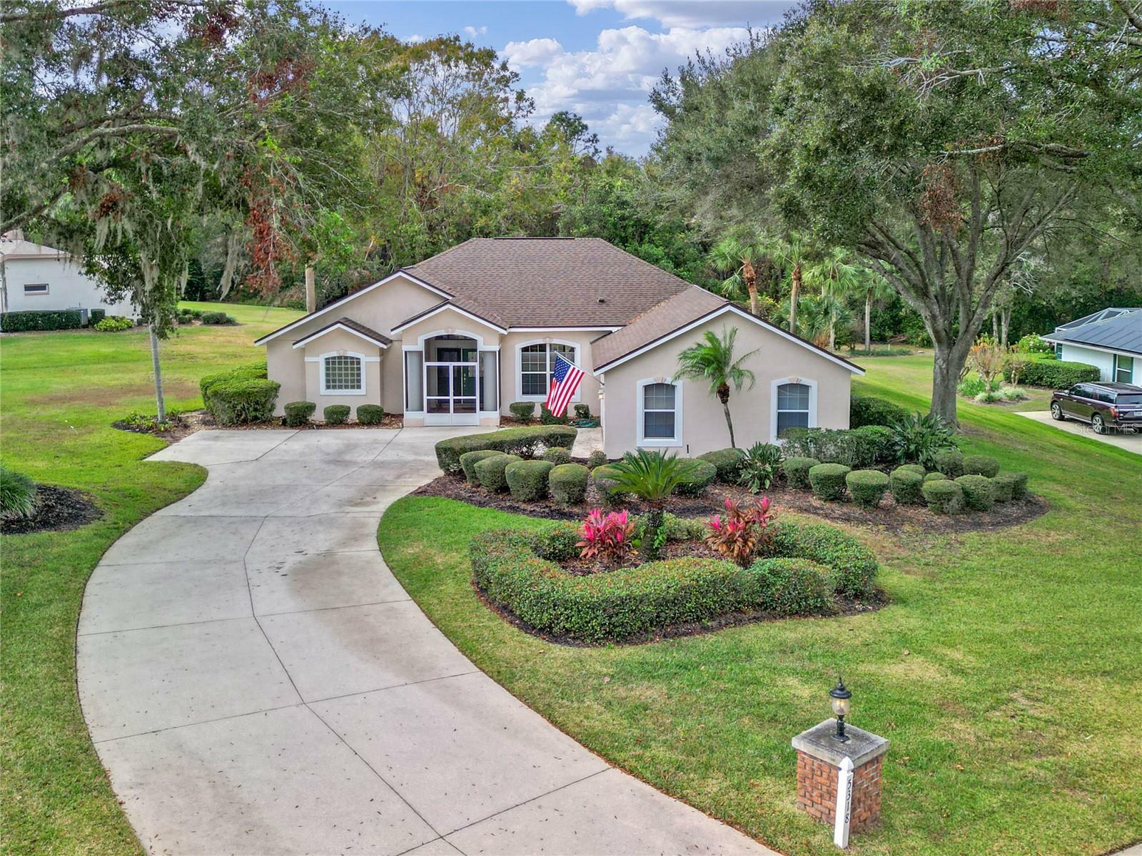 Property Photo:  5318 Greens Drive  FL 32159 