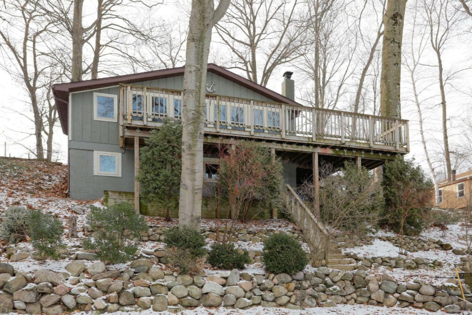 Property Photo: 27032 Lake Drive MI 49065