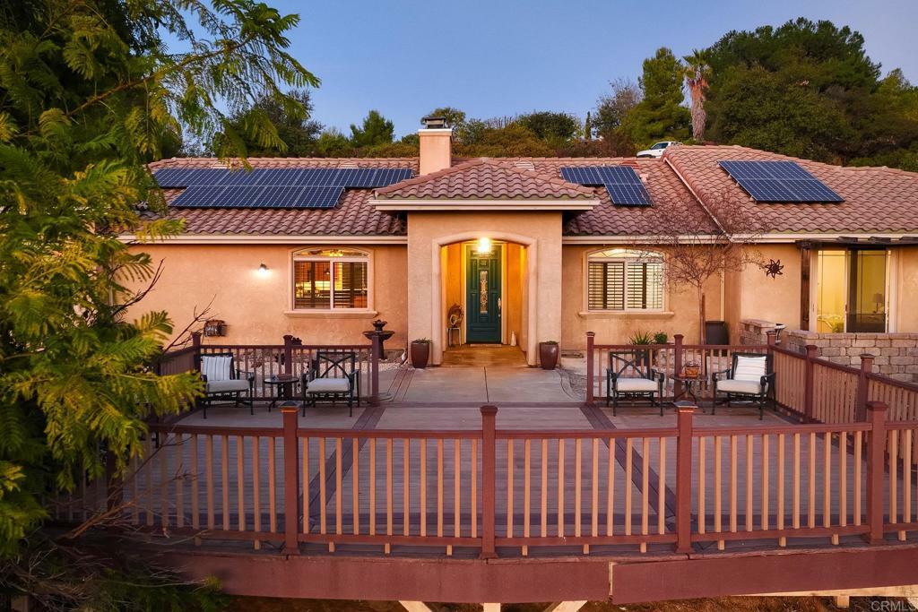 Property Photo:  865 Midway Drive  CA 91901 