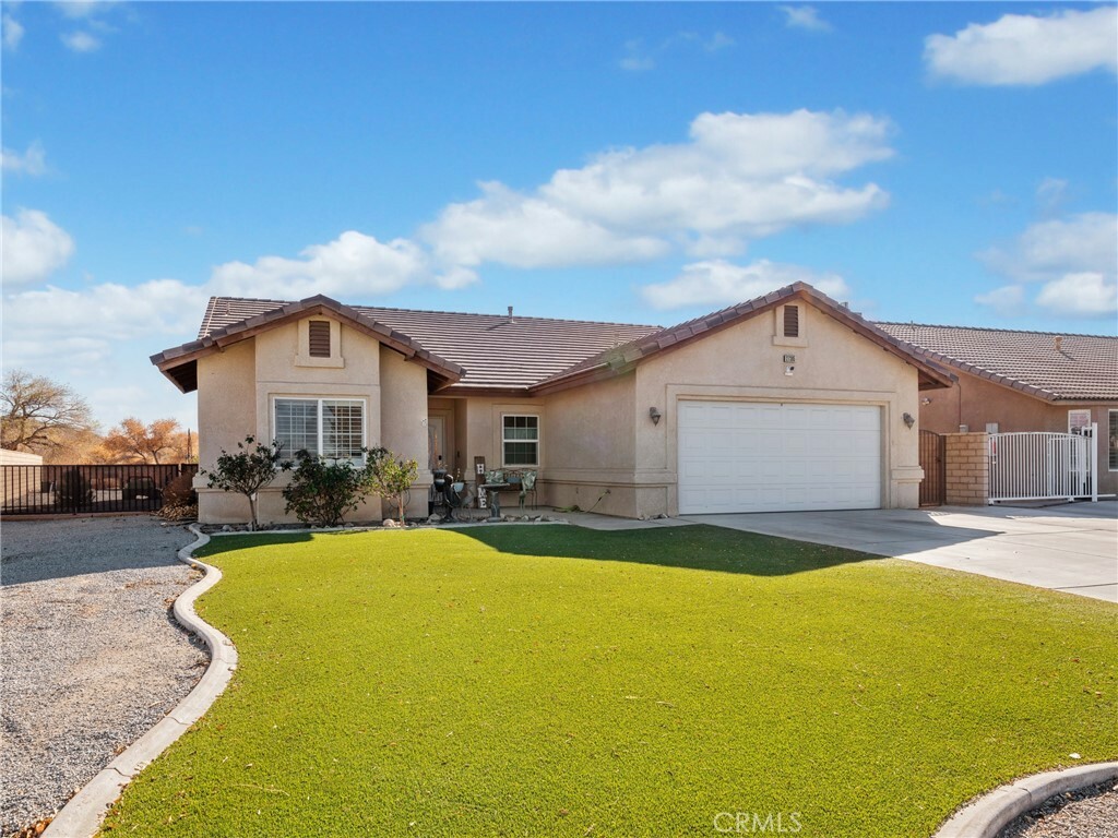 Property Photo:  27395 Cloverleaf Drive  CA 92342 