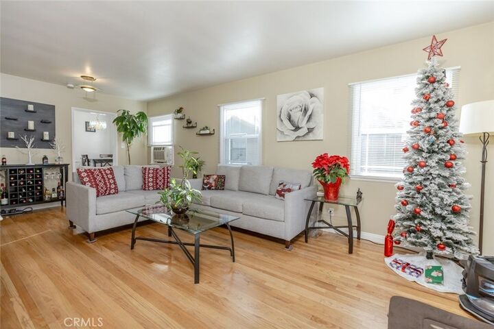 Property Photo: 7060 Bellaire Avenue CA 91605