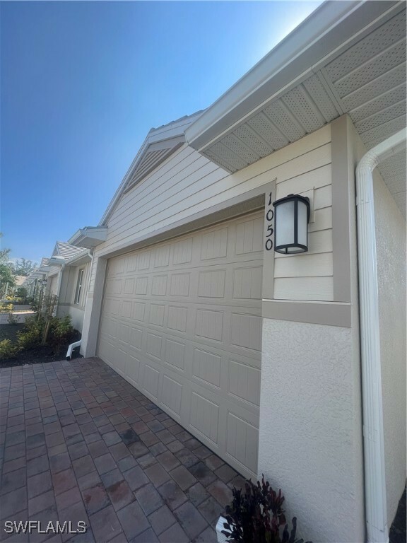 Property Photo:  1050 Enbrook Loop  FL 34114 