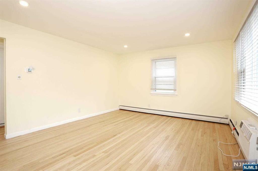 Property Photo:  42 E Prospect Street  NJ 07463 