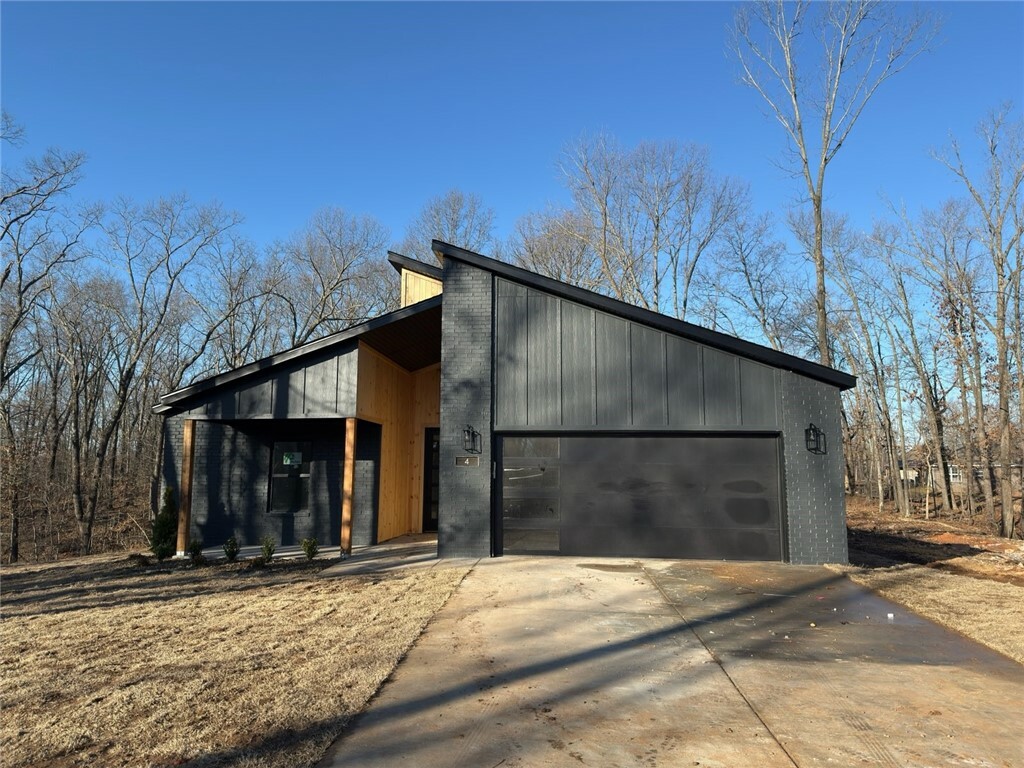 Property Photo: 4 Langley Circle AR 72715