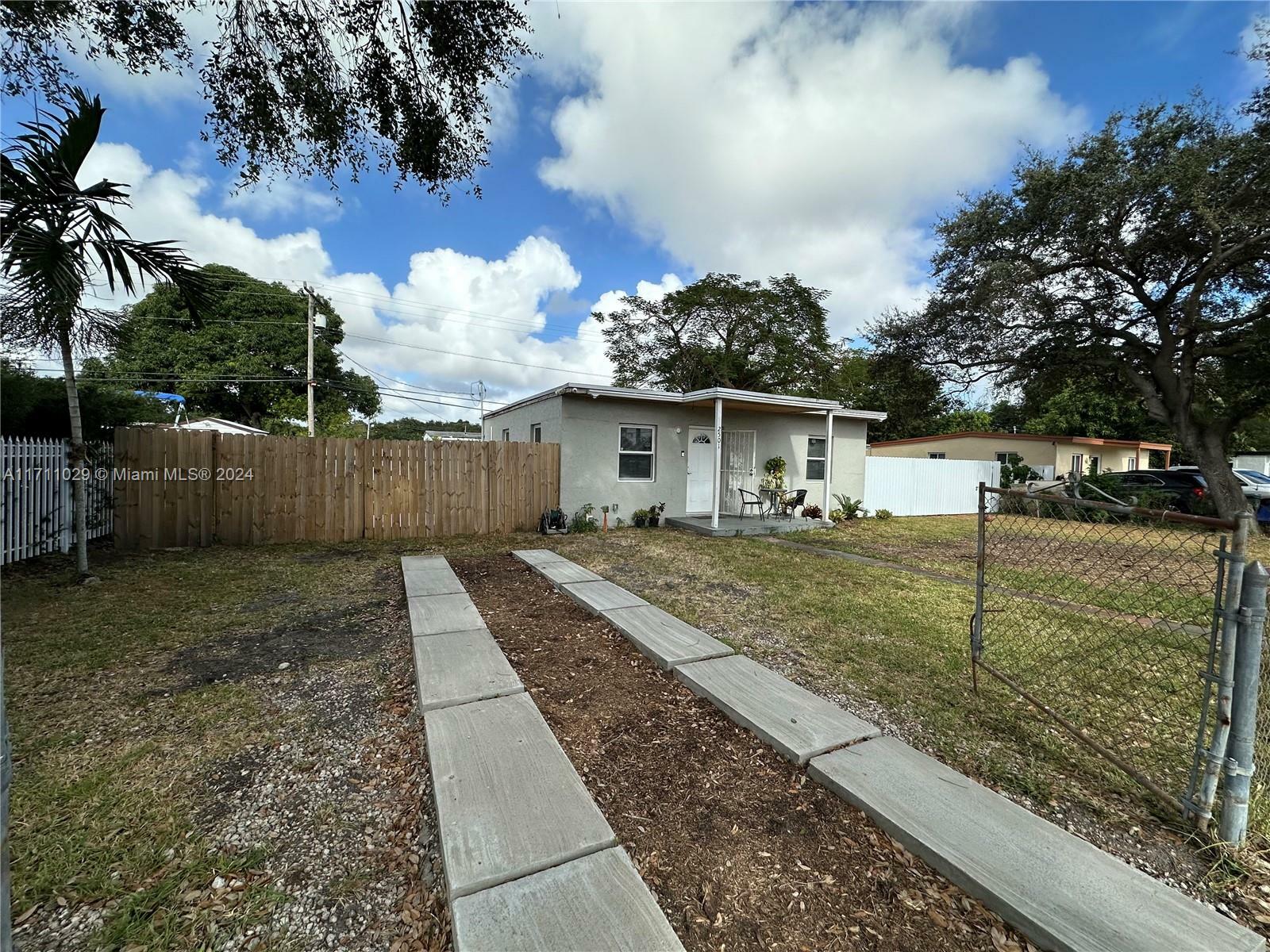 Property Photo:  2501 NW 161st St  FL 33054 