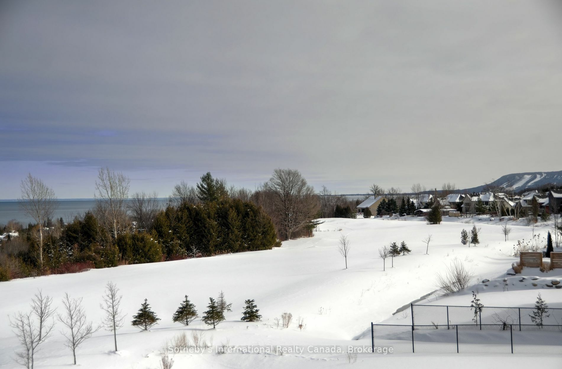 Property Photo:  101 Sladden Crt  ON N0H 2P0 