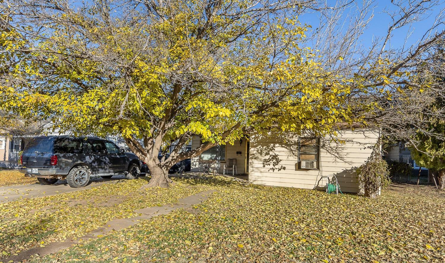 Property Photo:  2606 28th Street  TX 79410 