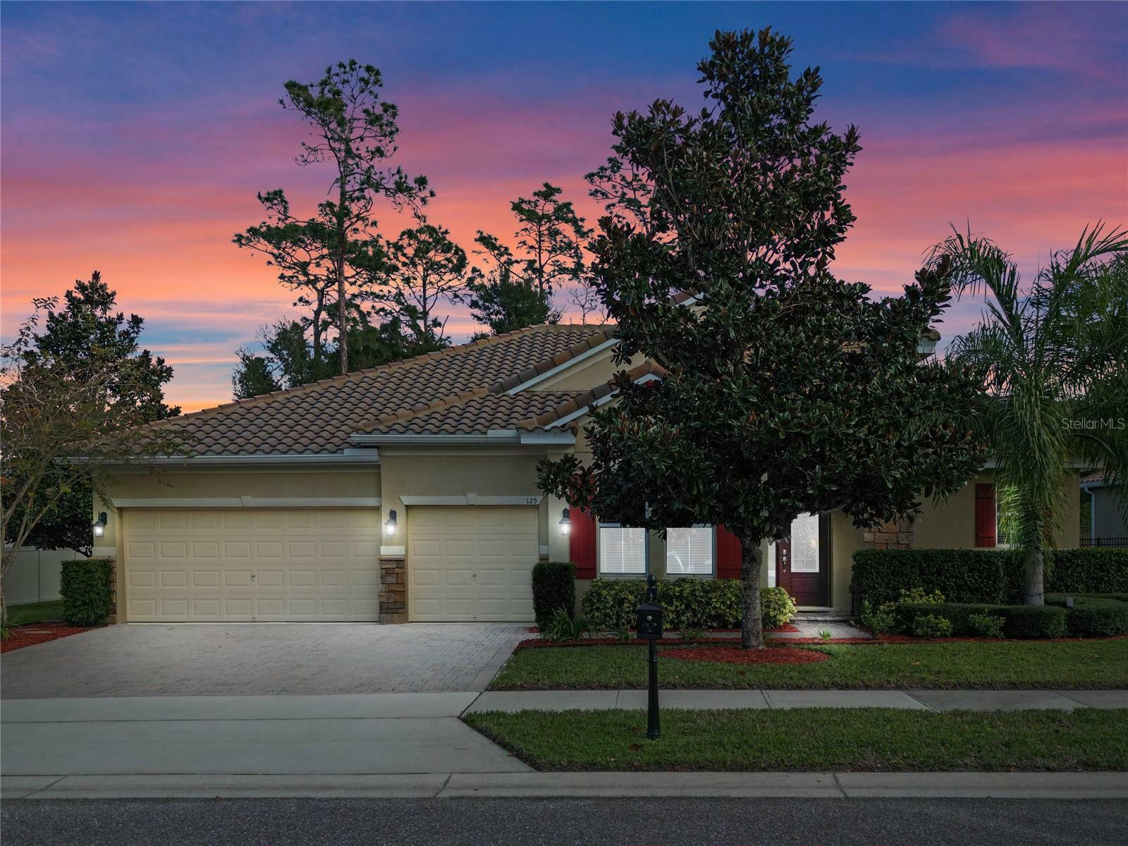 Property Photo:  125 Casa Bella Boulevard  FL 32724 