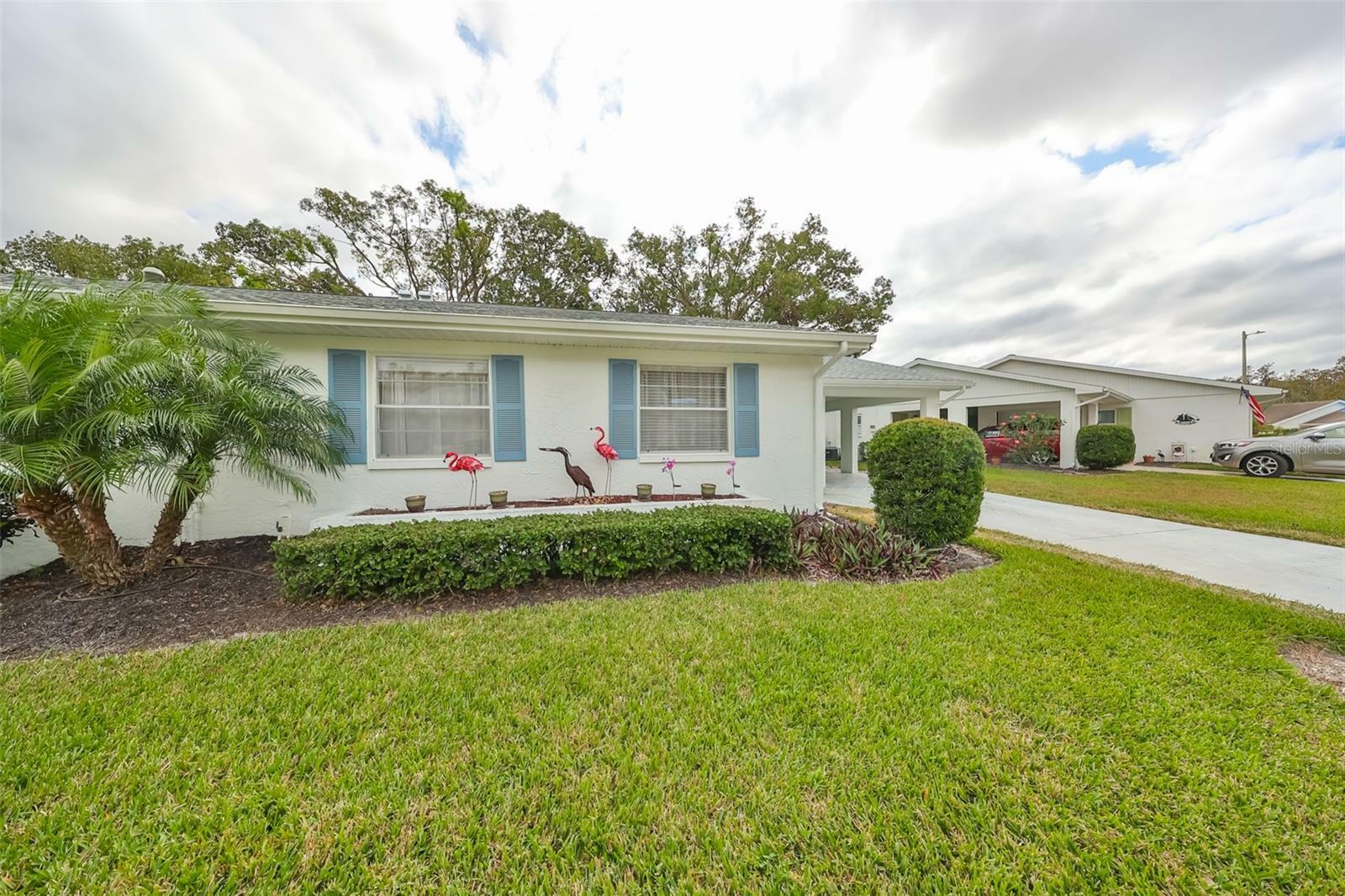 Property Photo:  2310 Gainesborough Loop  FL 33573 