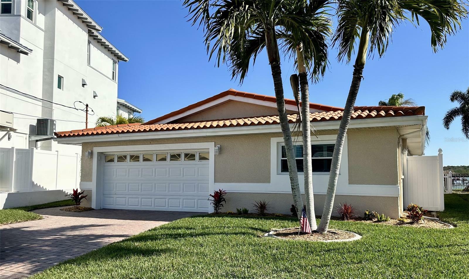 Property Photo:  916 Bay Point Drive  FL 33708 