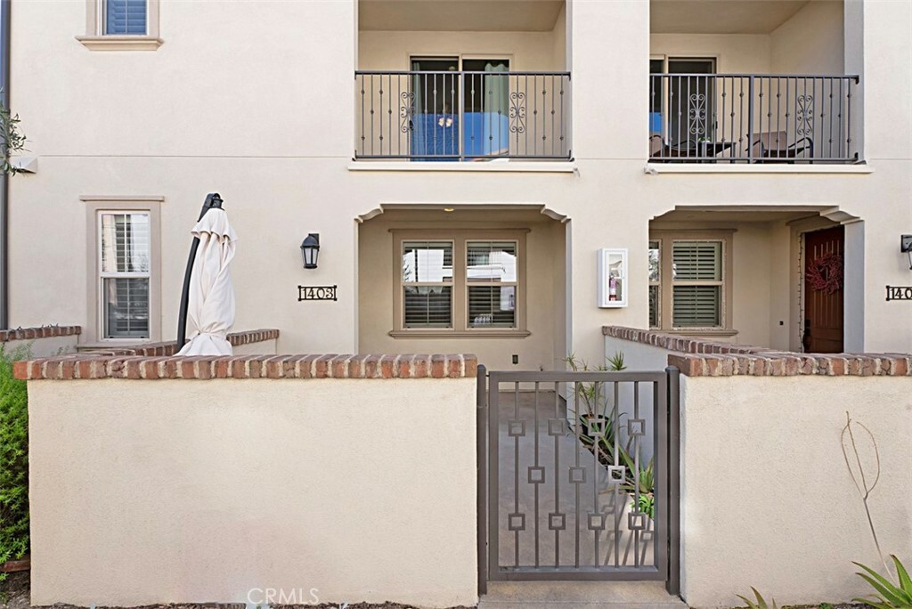 Property Photo: 1403 El Paseo CA 92610