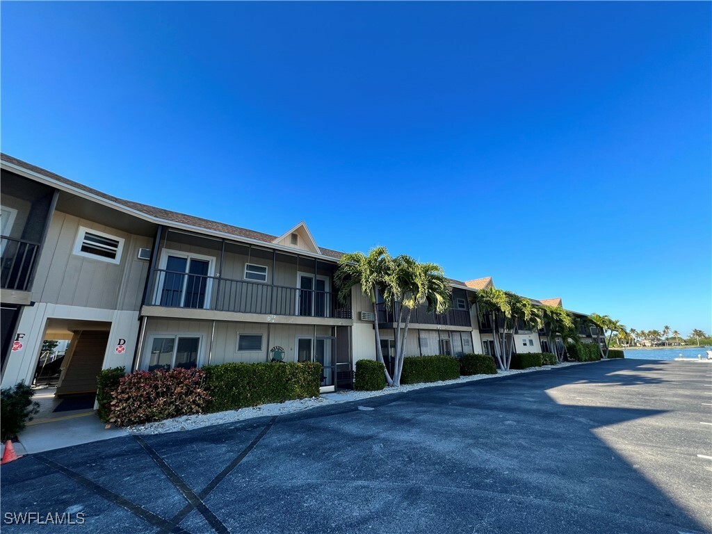 Property Photo:  850 Palm Street D11  FL 34145 