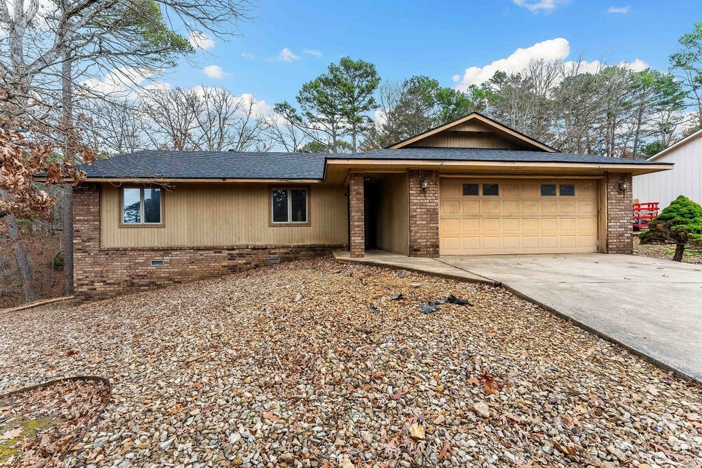 Property Photo:  4 Horatio Lane  AR 72714 