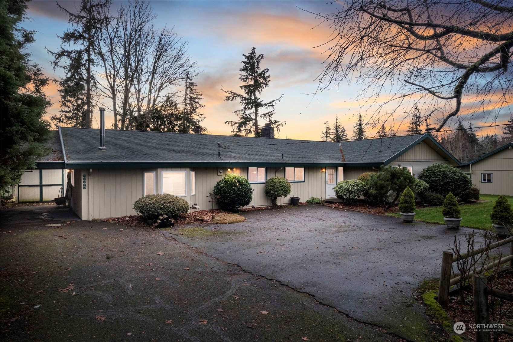 Property Photo:  26635 SE 196th Street  WA 98038 