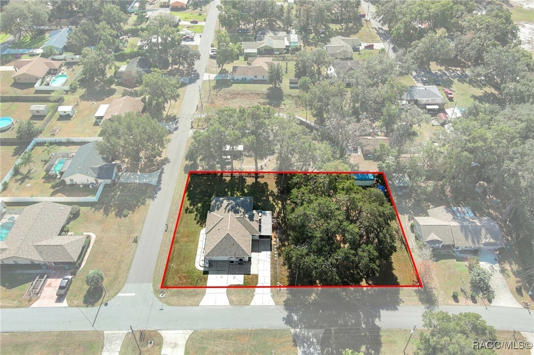 Property Photo: 2316 S Shelly Avenue FL 34450