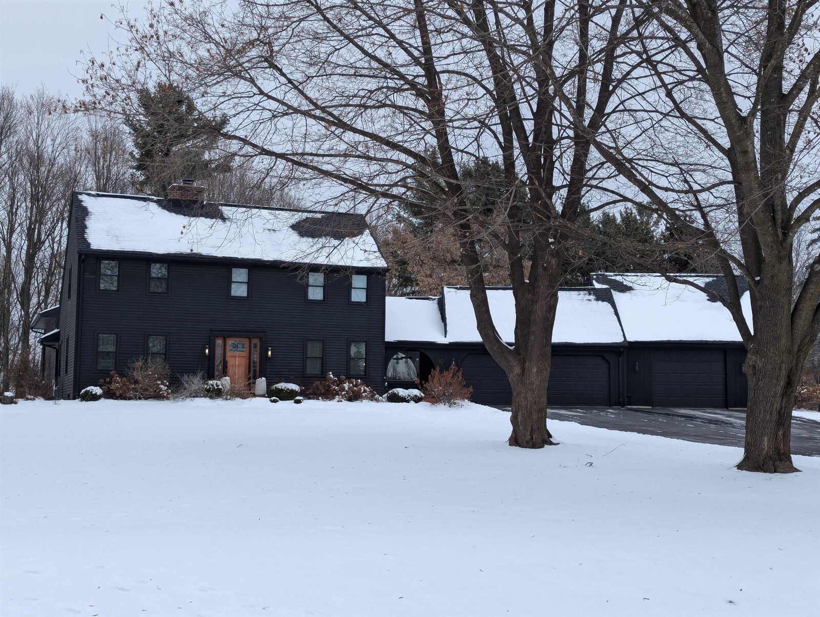 Property Photo:  19 Crestview Drive  WI 54944-9420 