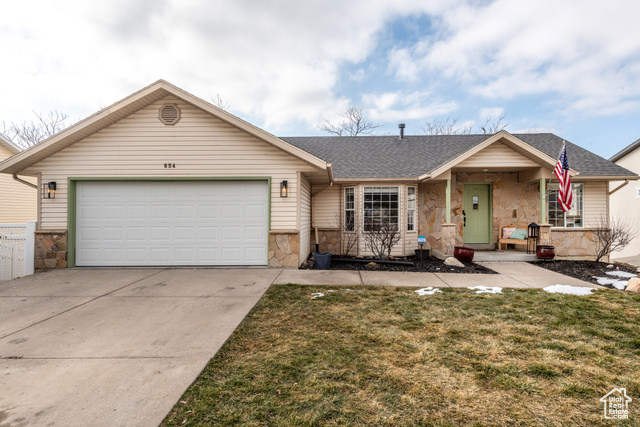 Property Photo:  854 S 200 E  UT 84025 