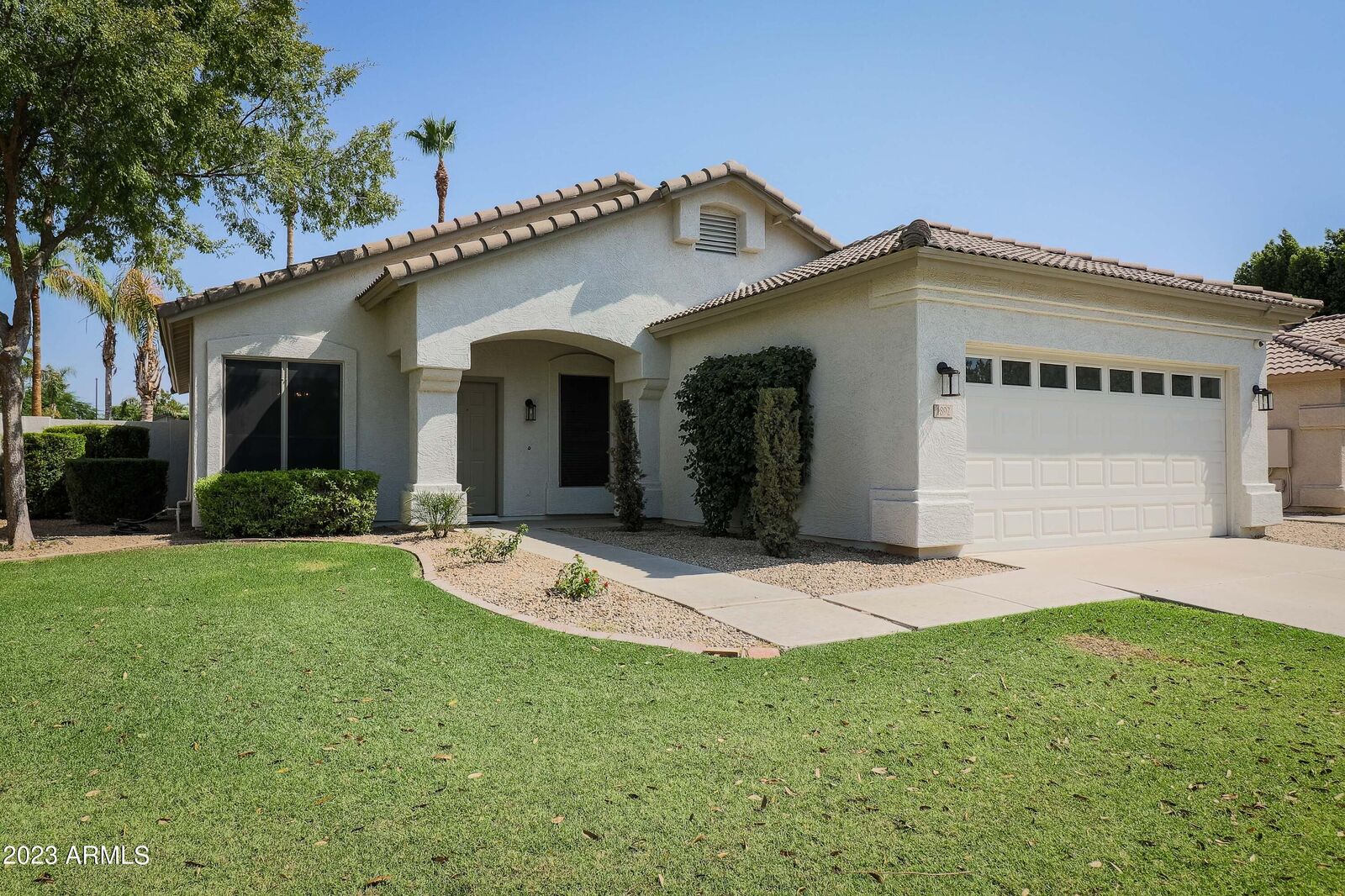 Property Photo: 1892 W Havasu Way AZ 85248
