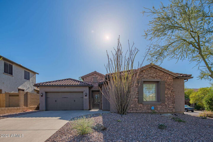 Property Photo:  2029 W Tallgrass Trail  AZ 85085 