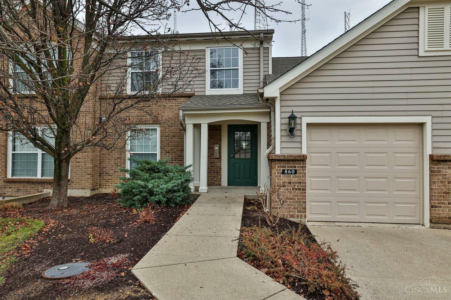 Property Photo:  860 Southmeadow Circle  OH 45231 