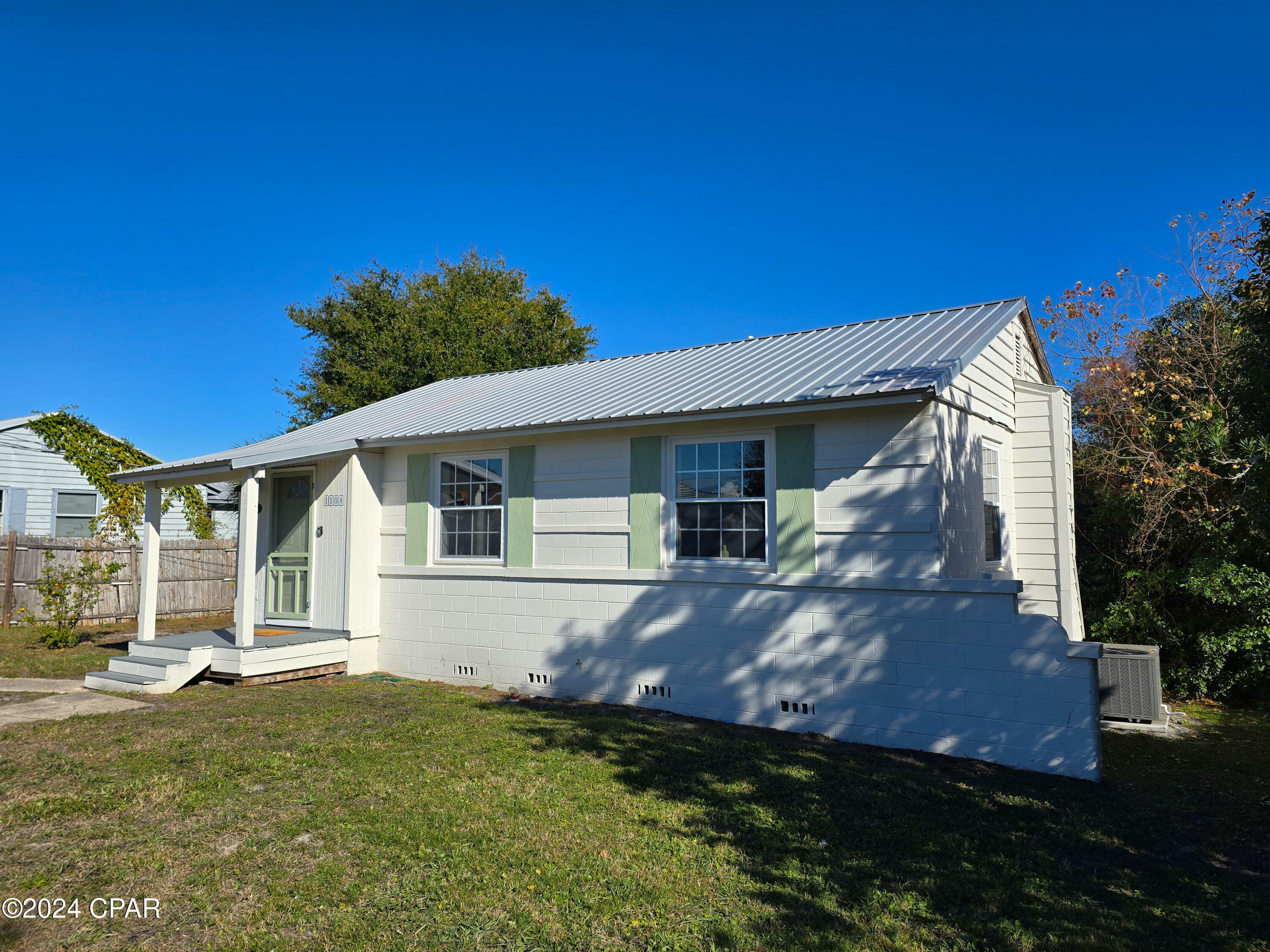 Property Photo:  1108 McKenzie Avenue  FL 32401 